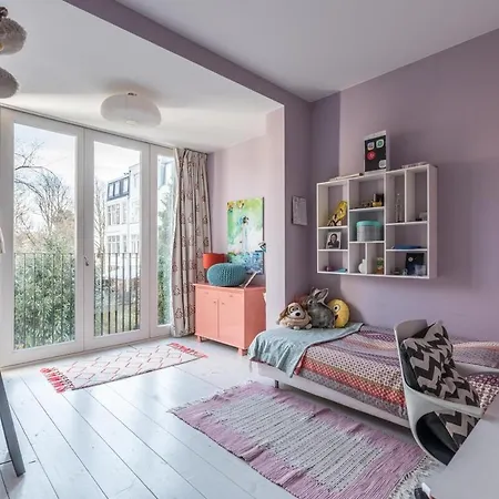 Holiday home Unique Family House In The Centre Of Amsterdam *